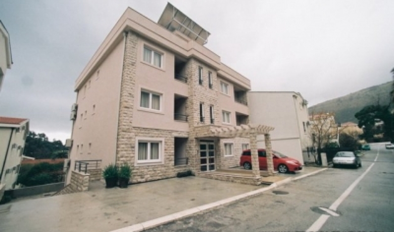 Lägenheter HOLIDAY, Petrovac, Boende
