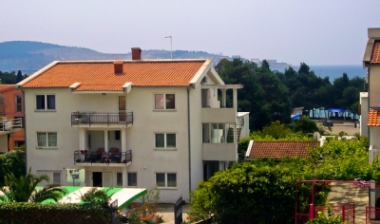 Wohnungen Stevo Nikocevic, Bar, Ferienwohnungen