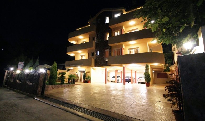 Villa Jupok 2, Bar, Apartmany