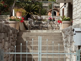 Cana apartmanok, Petrovac