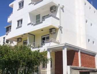 Apartamente Pericic Shtëpi e re, Sutomore