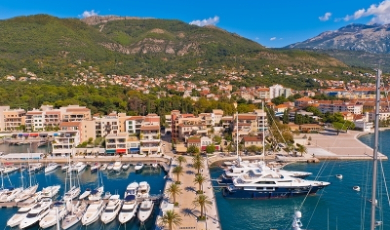 Apartments Glavocic MARJAN-A, Tivat, Apartments