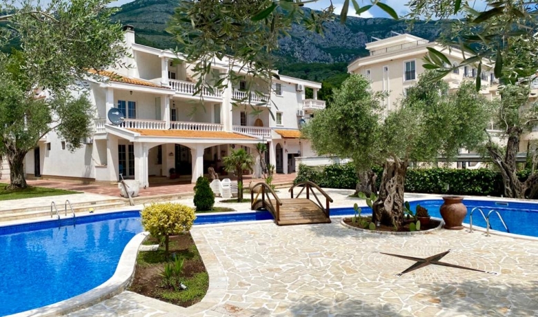 Apartmani Armenko, Buljarica, Apartments