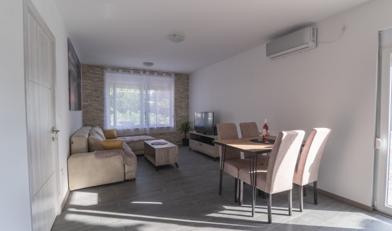 Apartmán a pokoje Gile, Petrovac, Apartmány