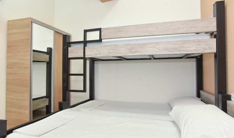 Sobe Venera, Petrovac, Apartmani