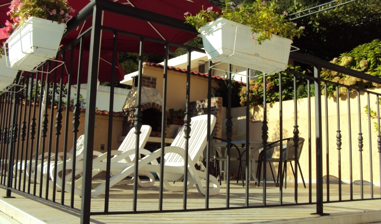 Trosoban lux apartman M&T na obali mora, Kotor, Apartmani