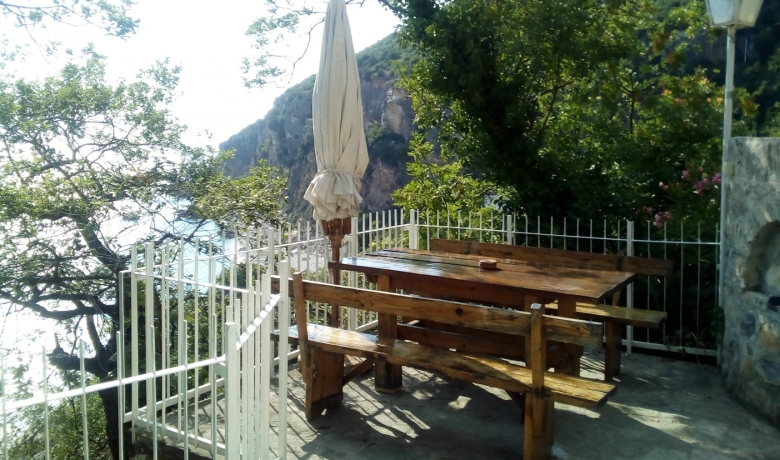 Apartmani u Perazića Dolu, Reževići, Apartmani