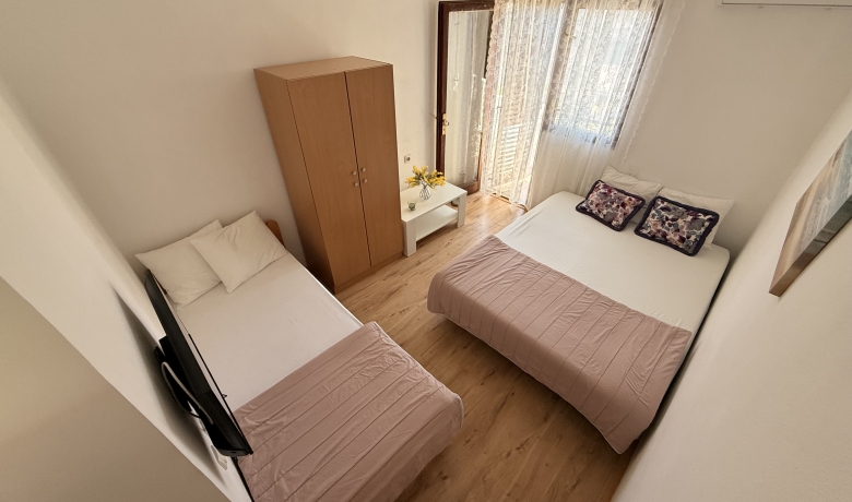 Номера и апартаменты Jokić family, Булярица, Apartments