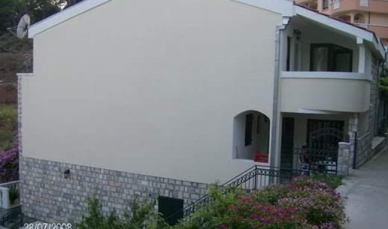 Apartmani Ivanović, Petrovac, Appartamenti