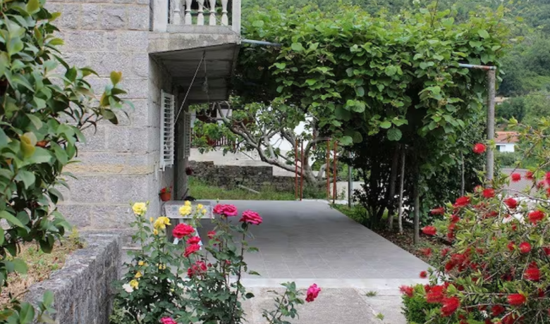 Apartman i sobe Matković, Bijela, Apartments