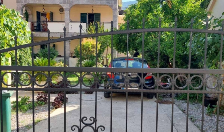 Appartements Glavocic MARJAN-A, Tivat, Appartements