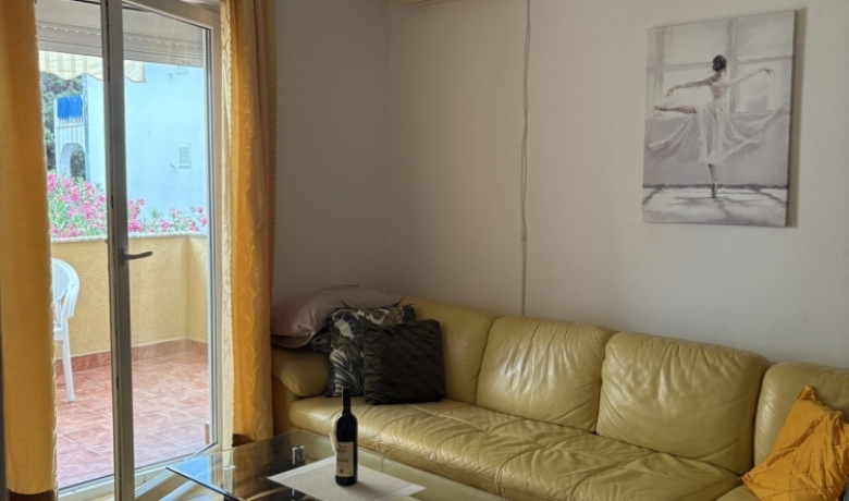Dvosoban apartman Ema, Budva, Apartamenty