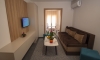 Naša kuća, Jaz, Apartmani