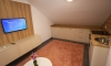 Naša kuća, Jaz, Apartmani
