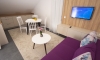Naša kuća, Jaz, Apartmani