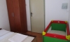 Shtëpia në Perazica Dol, Reževići, apartamente